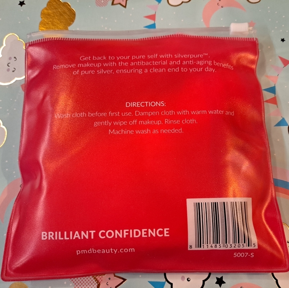 PMD: Silverpure Microfiber Makeup Removing Cloth - Picture 4 of 4